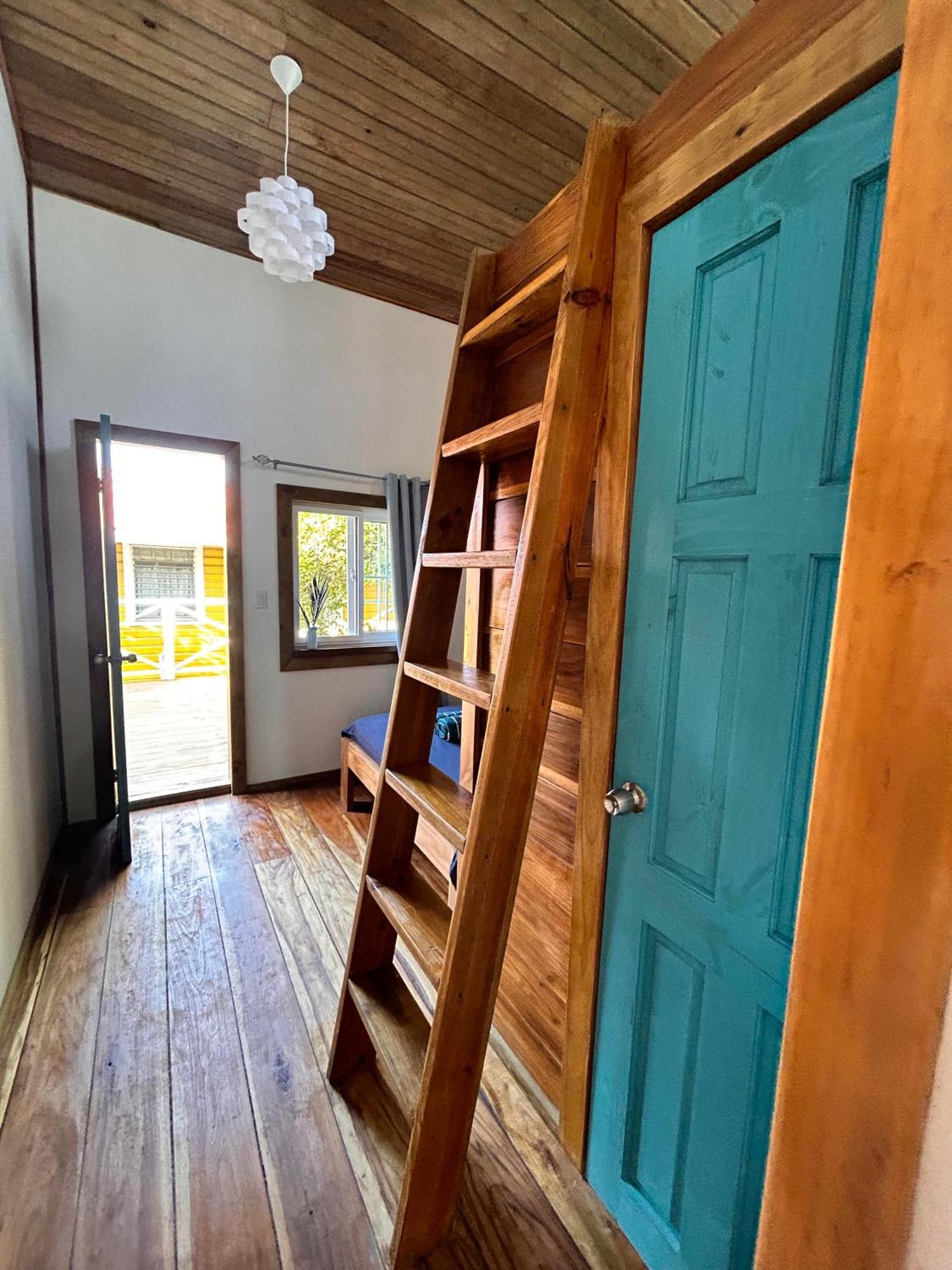 Casa Pelicano Bocas Town Ngoại thất bức ảnh